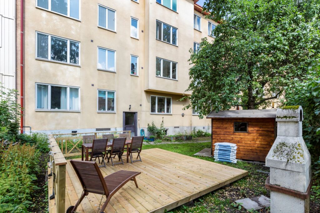 Renoverad innergård bostadsrättsförening. Värmdö Gustavsberg